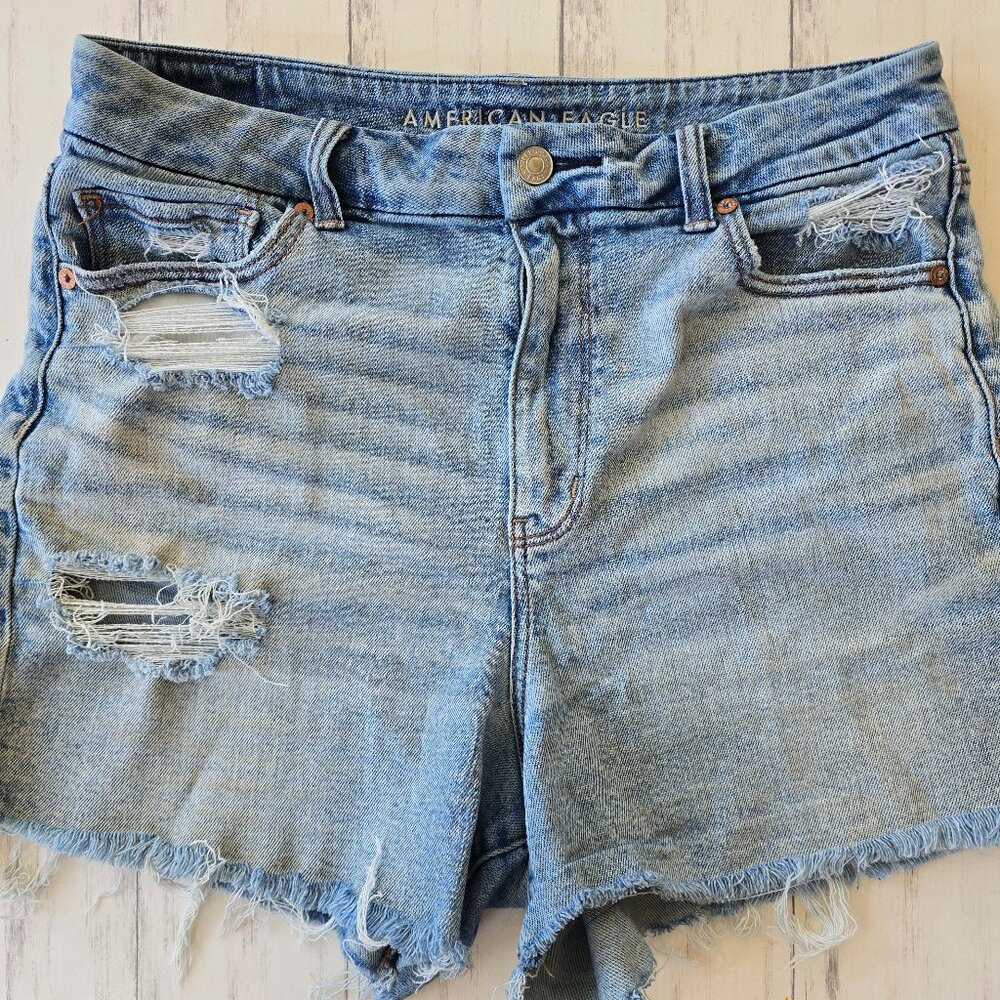 American Eagle Curvy Mom Short 12